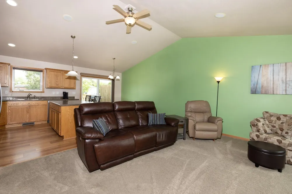 2524 31st Avenue S Moorhead, MN 56560