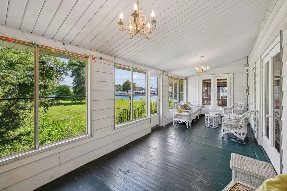 3845 Northome Road Deephaven, MN 55391