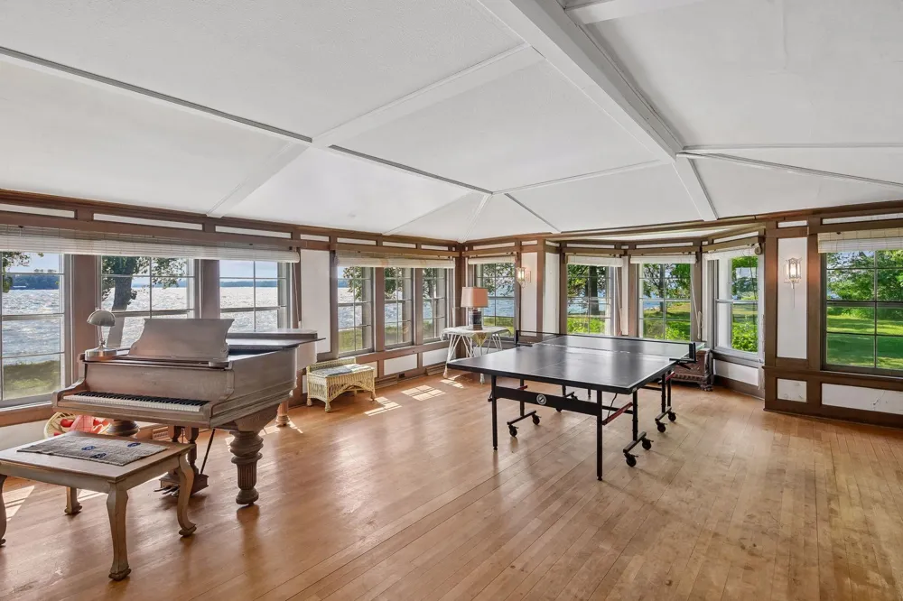 3845 Northome Road Deephaven, MN 55391