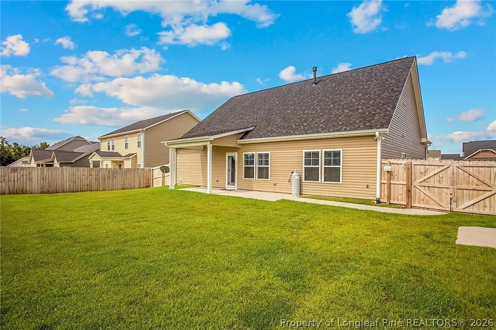 620 Stonebriar Avenue Raeford, NC 28376