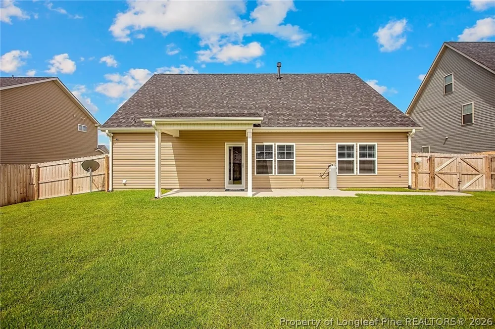 620 Stonebriar Avenue Raeford, NC 28376