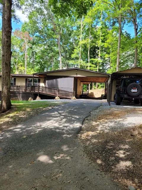 5 Pope Cove Trail