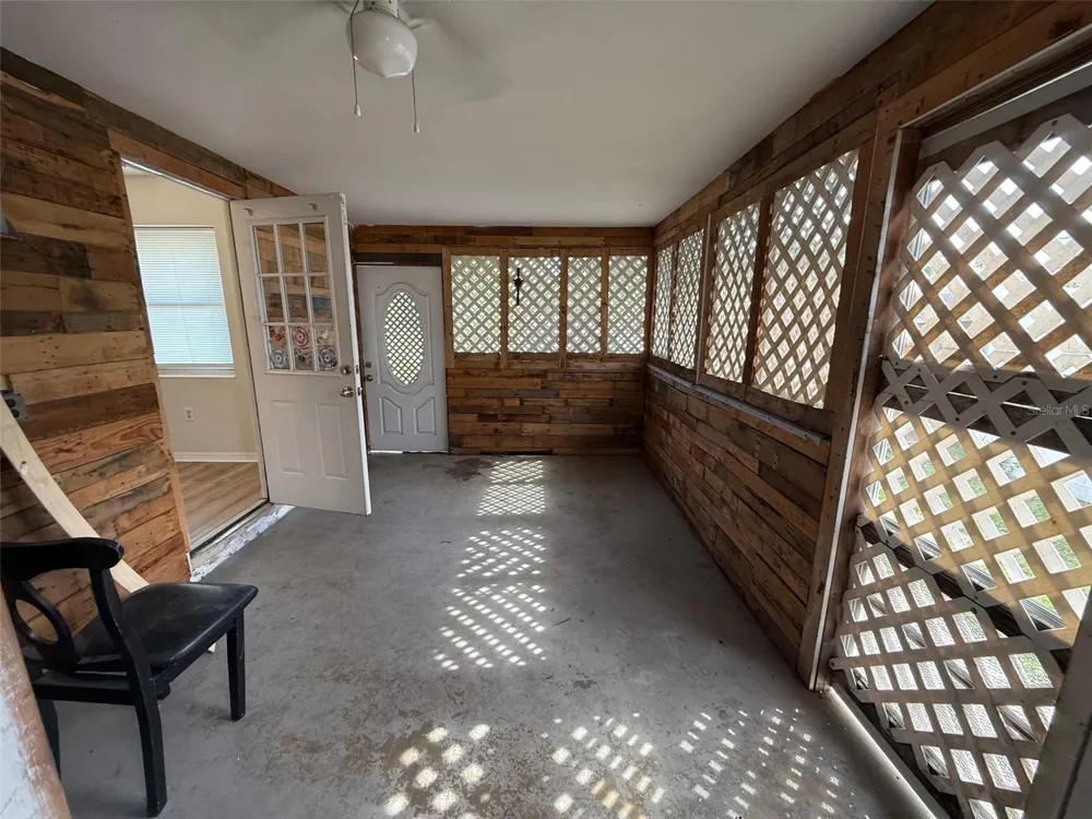 2217 20TH AVENUE W Bradenton, FL 34205