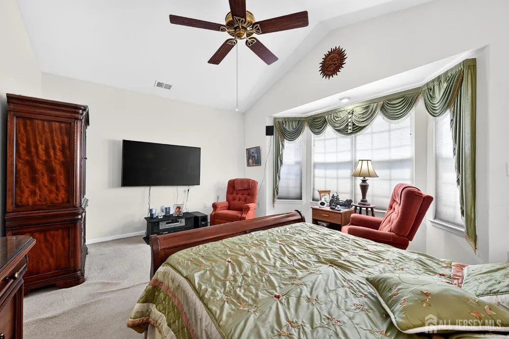 53 Prusakowski Boulevard Parlin, NJ 08859