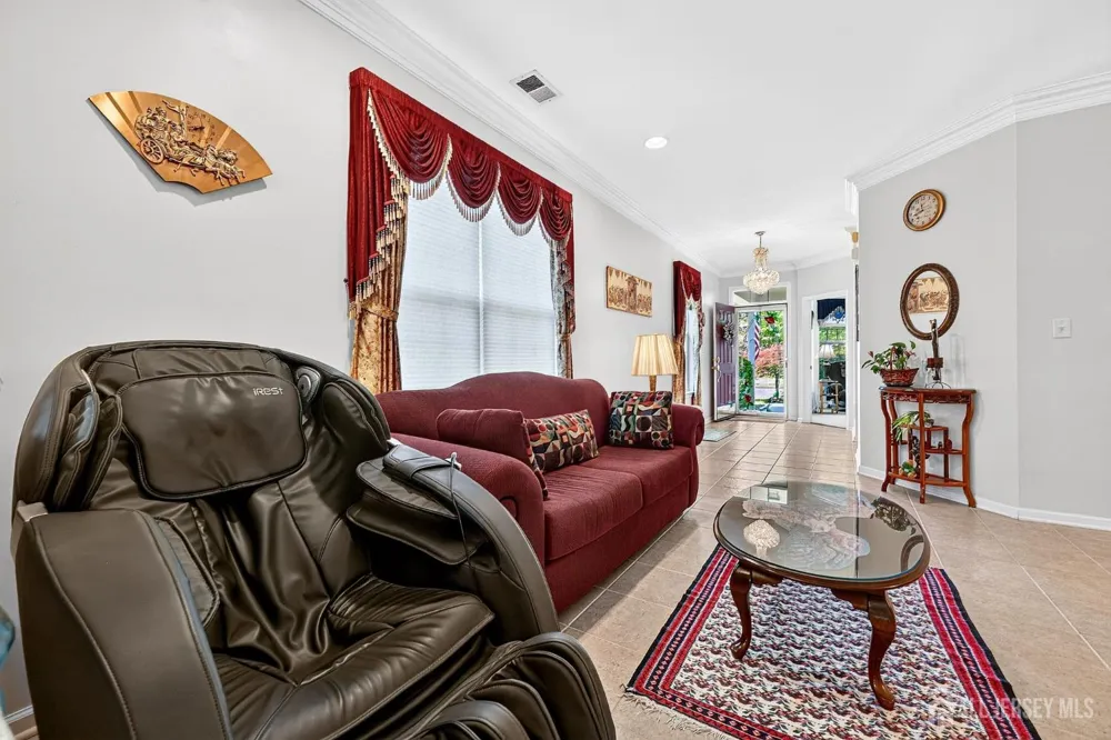 53 Prusakowski Boulevard Parlin, NJ 08859