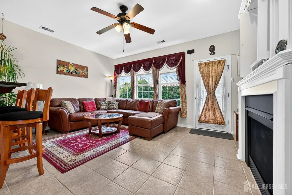 53 Prusakowski Boulevard Parlin, NJ 08859