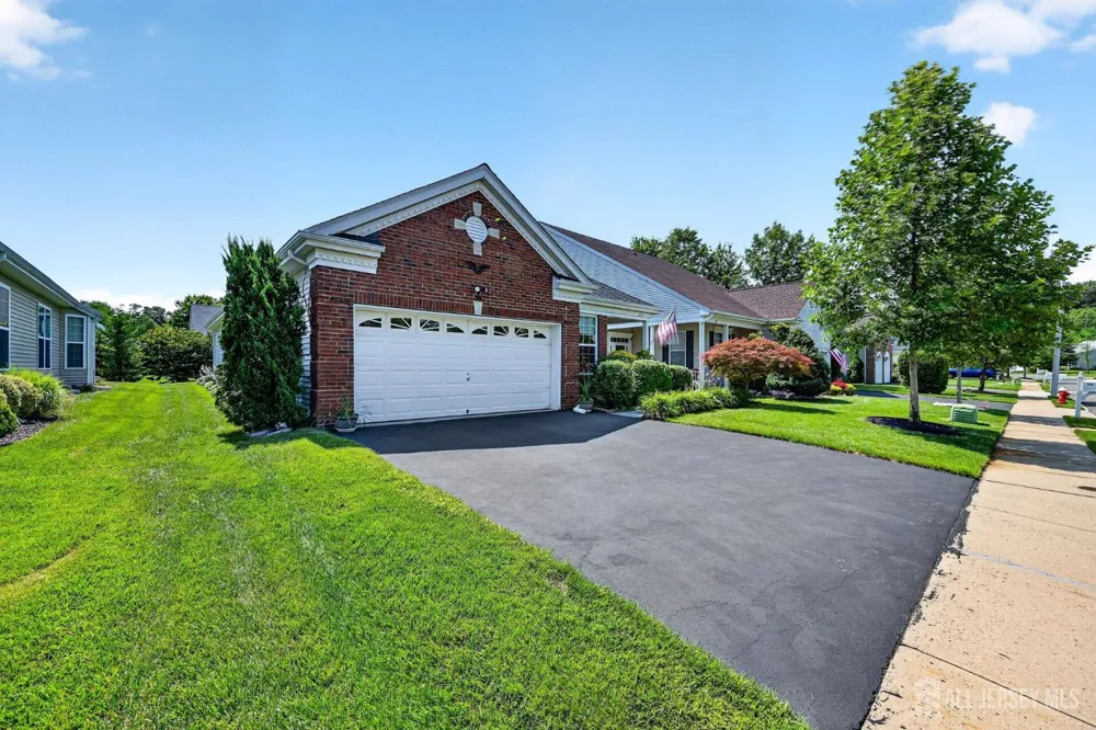 53 Prusakowski Boulevard Parlin, NJ 08859