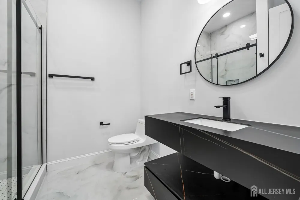 20 Milton Avenue Edison, NJ 08820