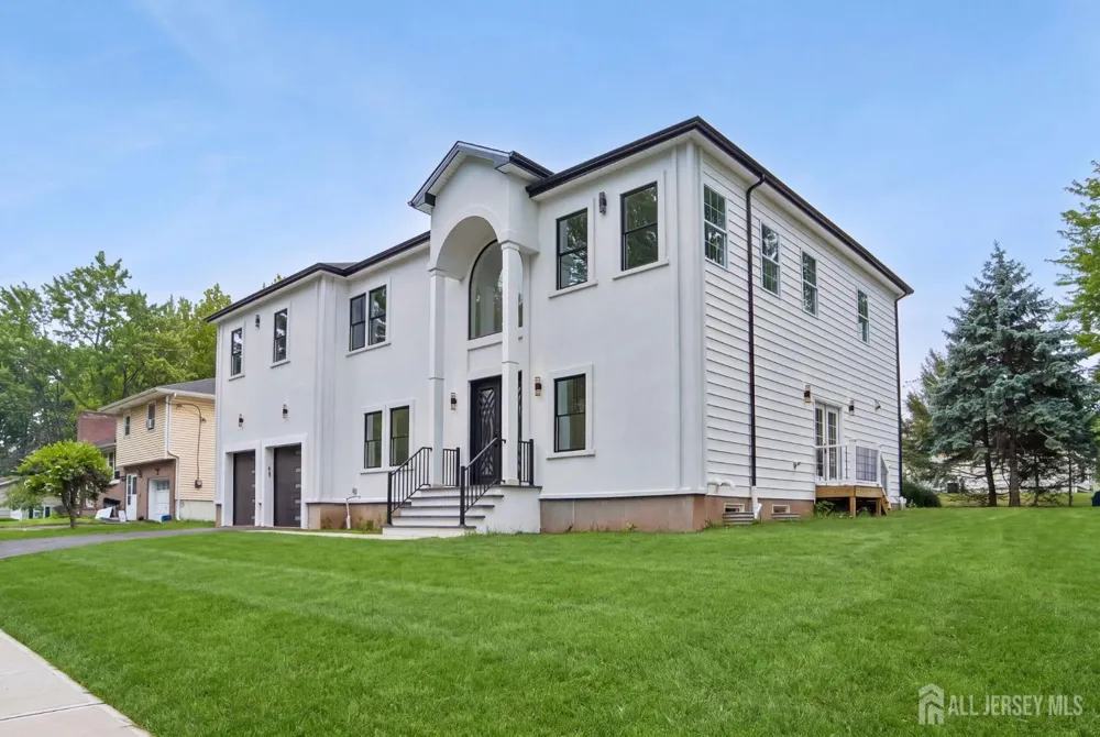 20 Milton Avenue Edison, NJ 08820