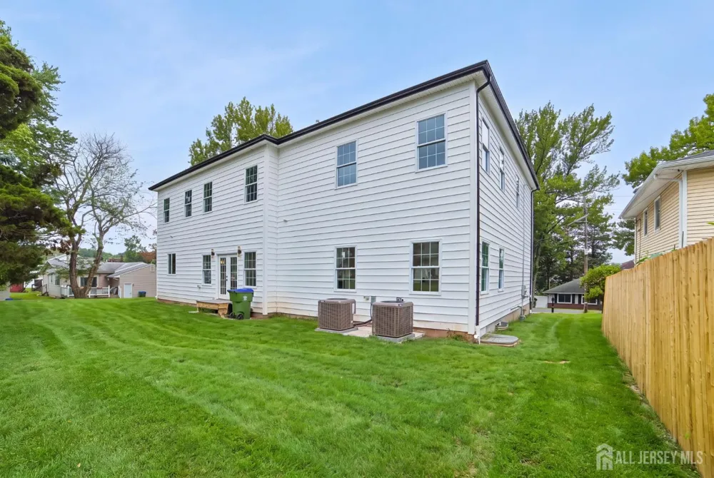 20 Milton Avenue Edison, NJ 08820