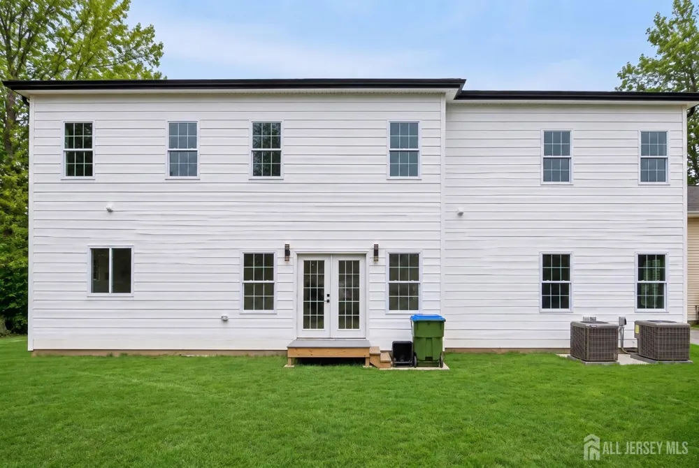 20 Milton Avenue Edison, NJ 08820