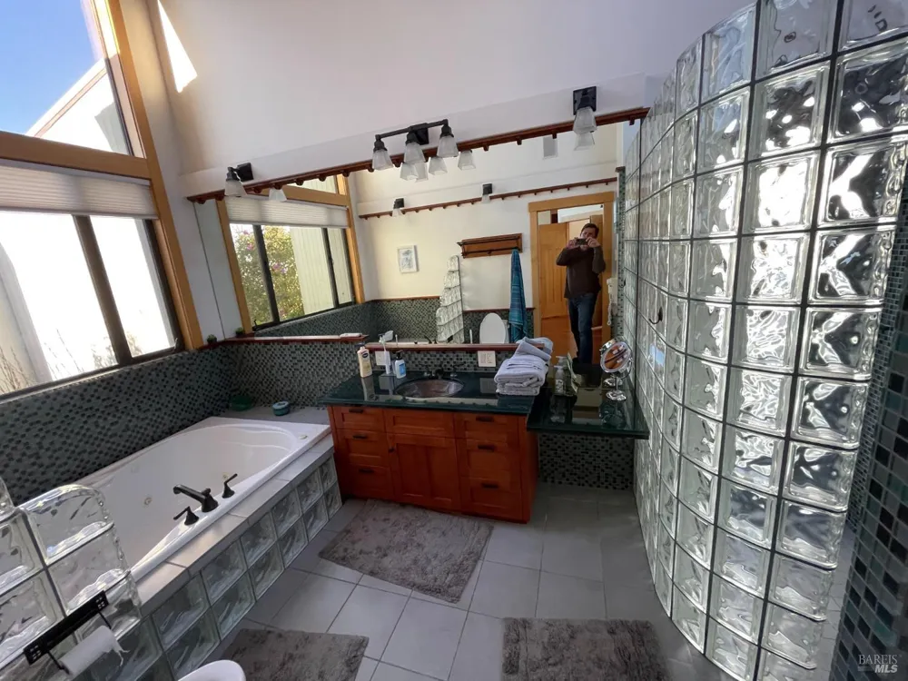 20689 Mockingbird Road Bodega Bay, CA 94923