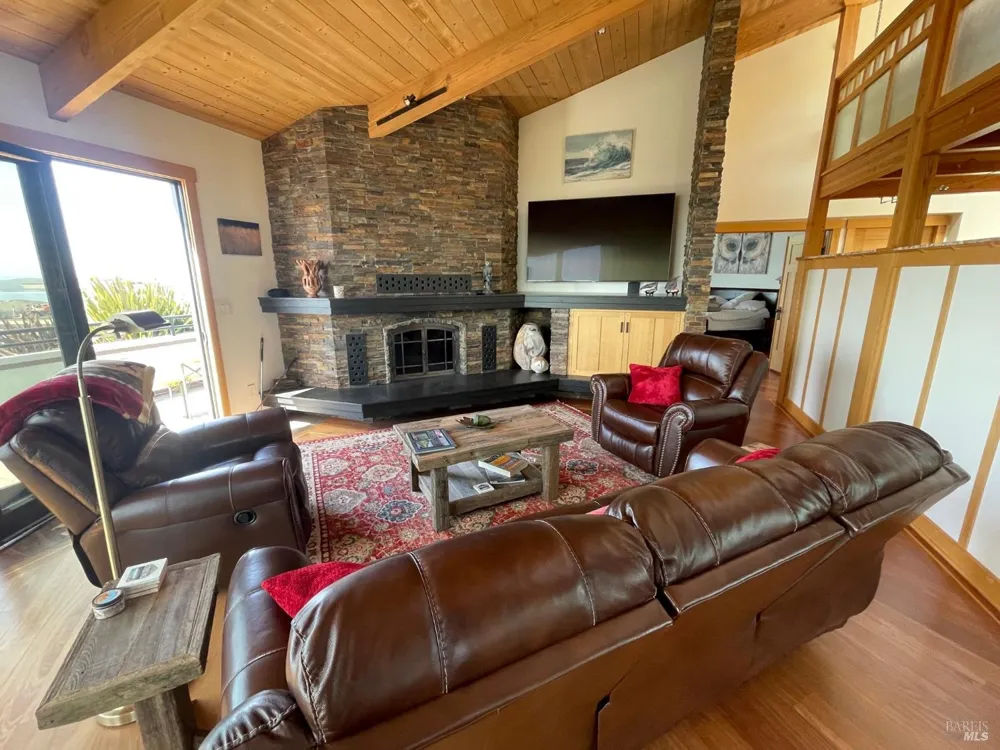 20689 Mockingbird Road Bodega Bay, CA 94923
