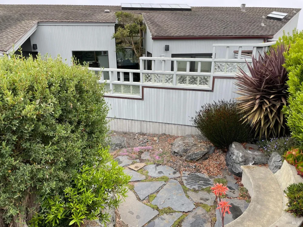20689 Mockingbird Road Bodega Bay, CA 94923