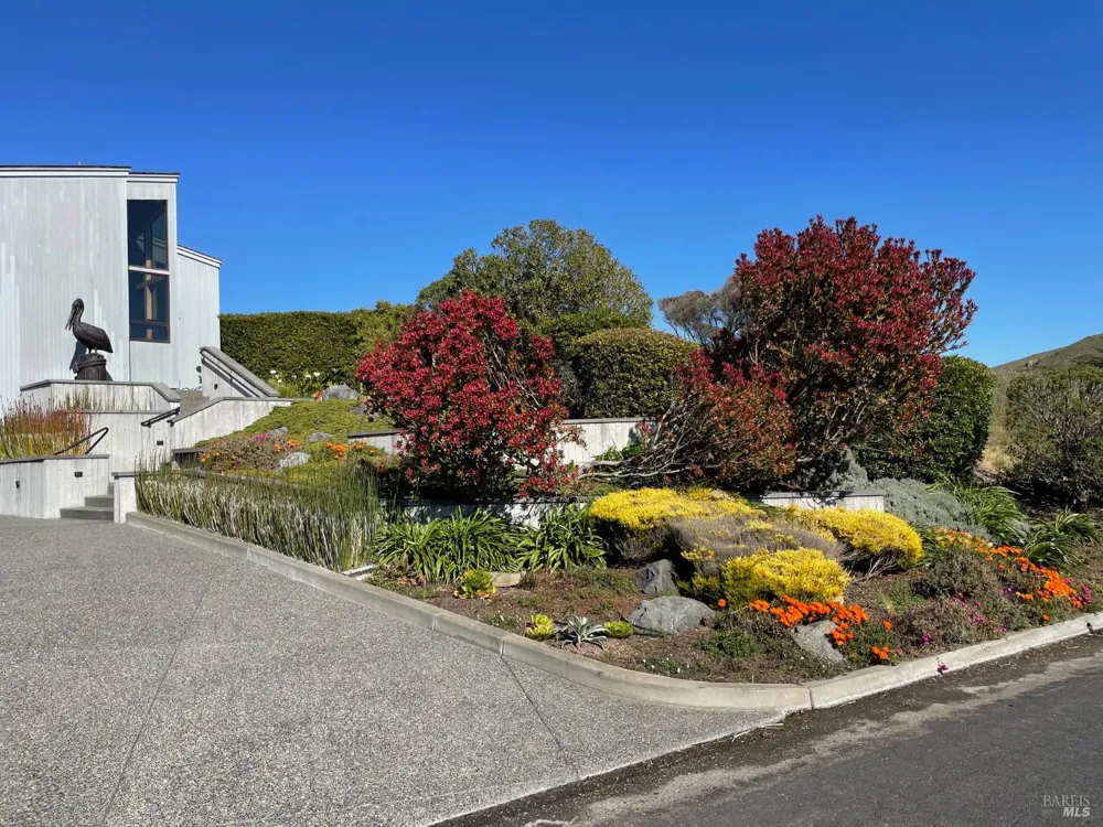20689 Mockingbird Road Bodega Bay, CA 94923