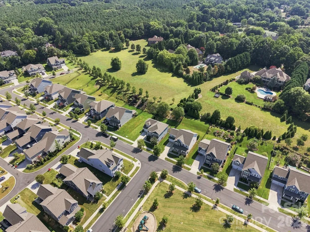 445 Hudson Place Davidson, NC 28036
