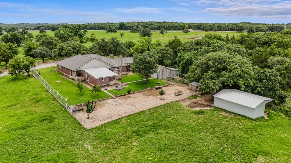 339 Colwell Road Forestburg, TX 76239
