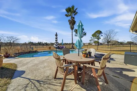 5250 Lauren Road