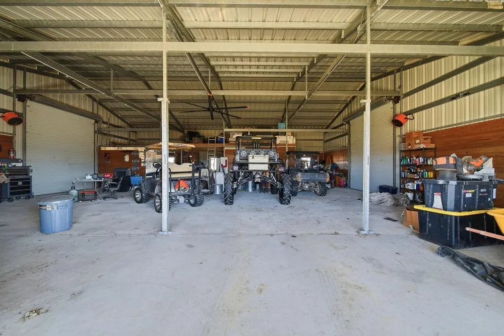 5250 Lauren Road Alvin, TX 77511