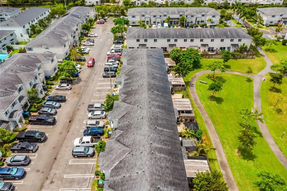 412 NW 12th Ave Florida City, FL 33034