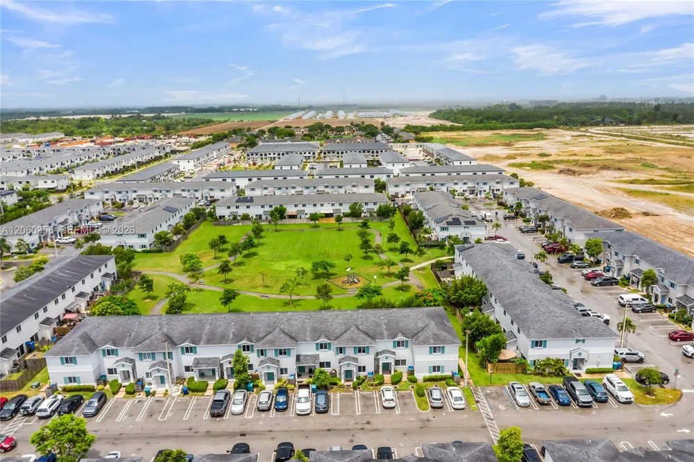 412 NW 12th Ave Florida City, FL 33034