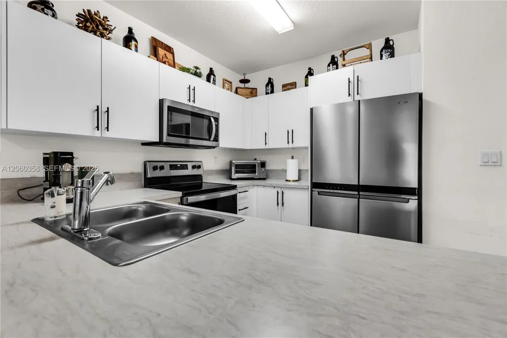 412 NW 12th Ave Florida City, FL 33034