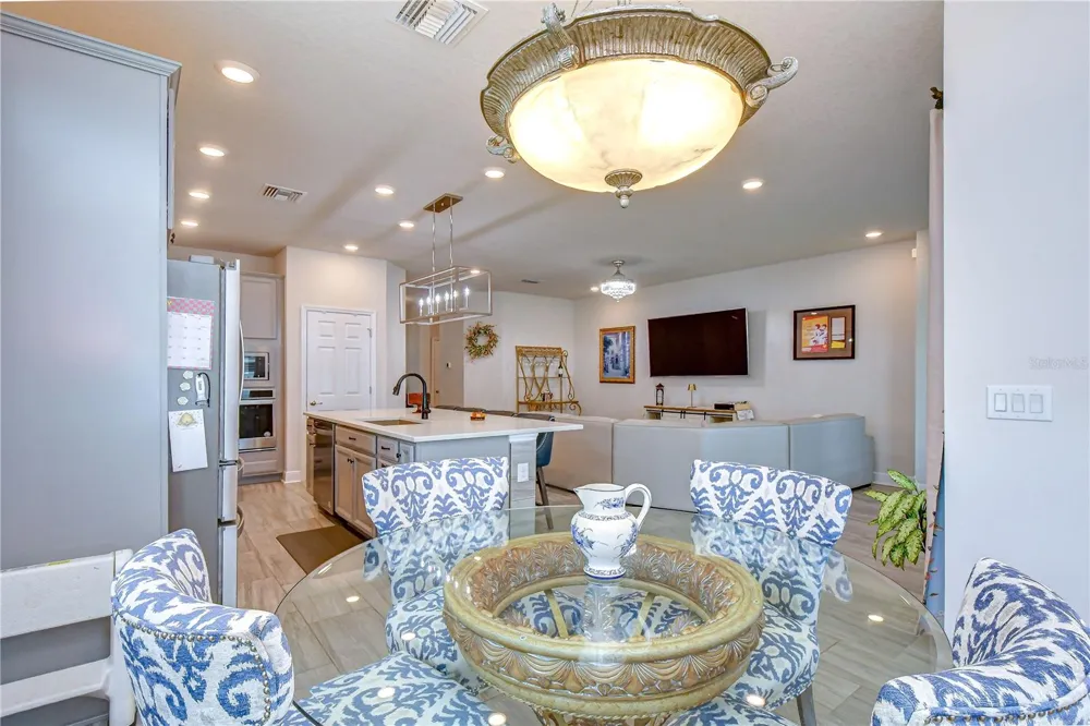 15371 CARAVAN AVENUE Odessa, FL 33556