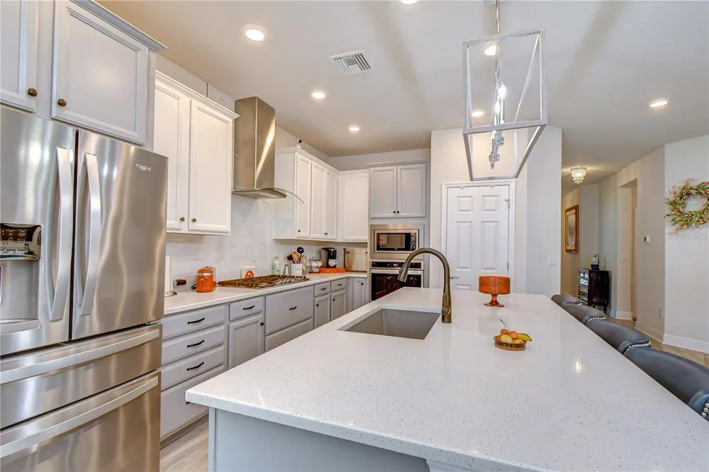 15371 CARAVAN AVENUE Odessa, FL 33556