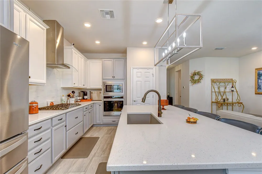 15371 CARAVAN AVENUE Odessa, FL 33556