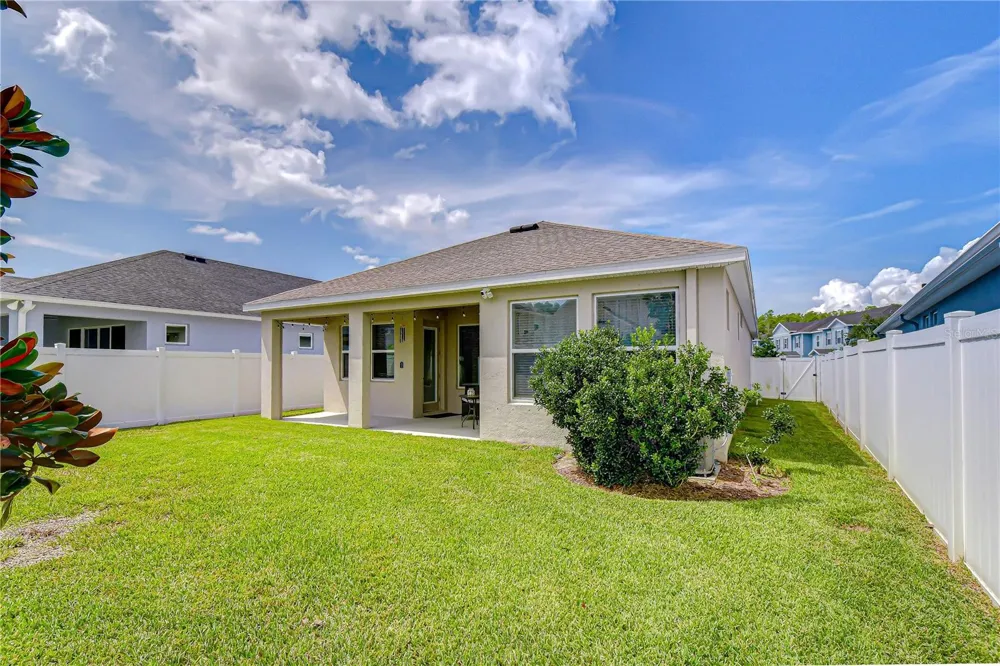 15371 CARAVAN AVENUE Odessa, FL 33556