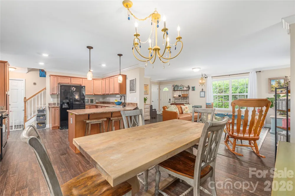 10 E Rolling Acres Drive Weaverville, NC 28787