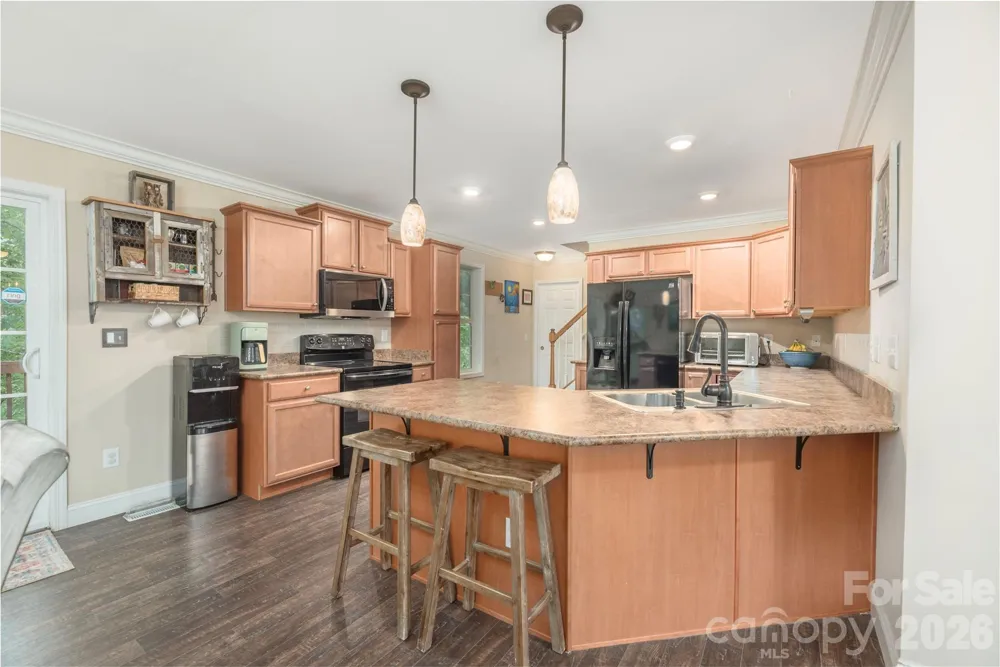 10 E Rolling Acres Drive Weaverville, NC 28787