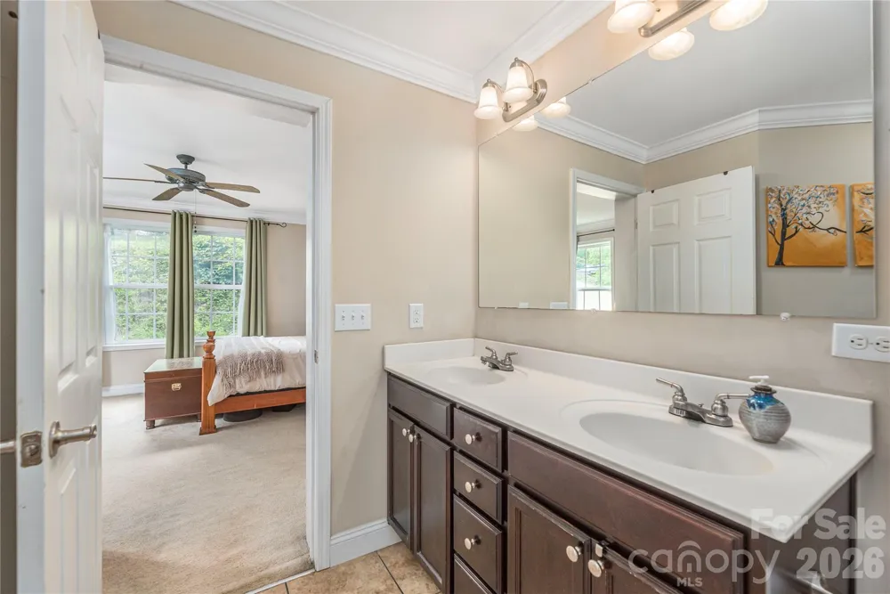 10 E Rolling Acres Drive Weaverville, NC 28787