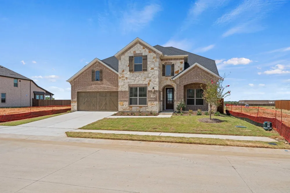 1733 Monarch Haven Way Oak Point, TX 75068