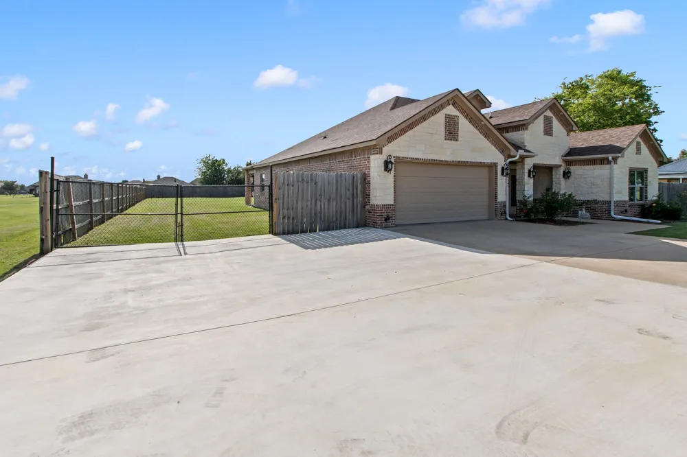 17791 Fm 3080 Mabank, TX 75147