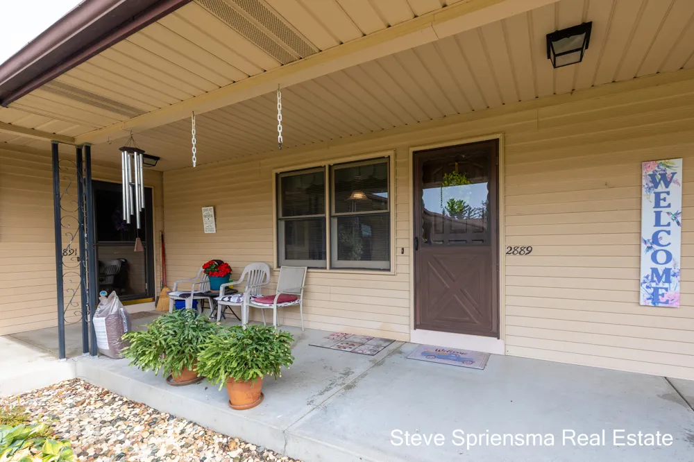 2889 S Wentward Court Hudsonville, MI 49426