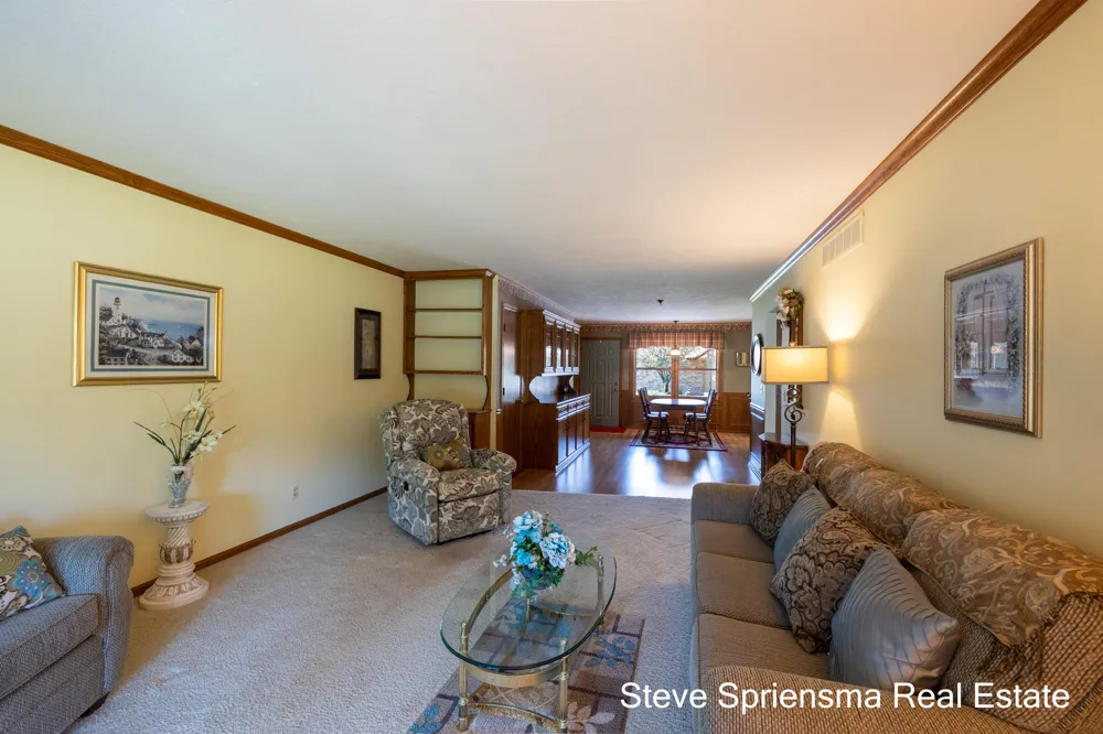 2889 S Wentward Court Hudsonville, MI 49426