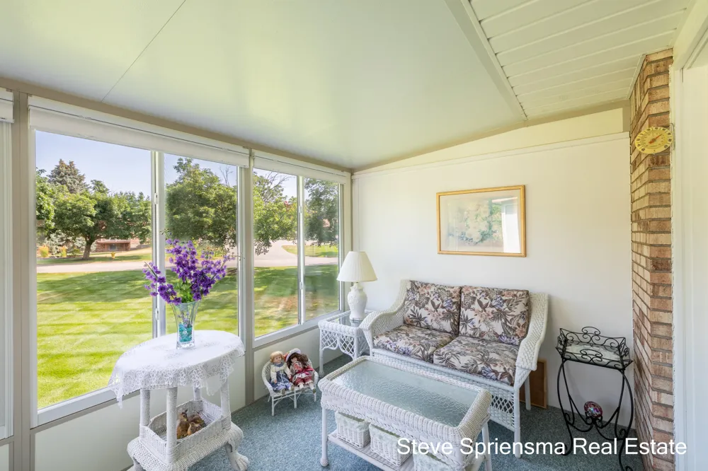 2889 S Wentward Court Hudsonville, MI 49426