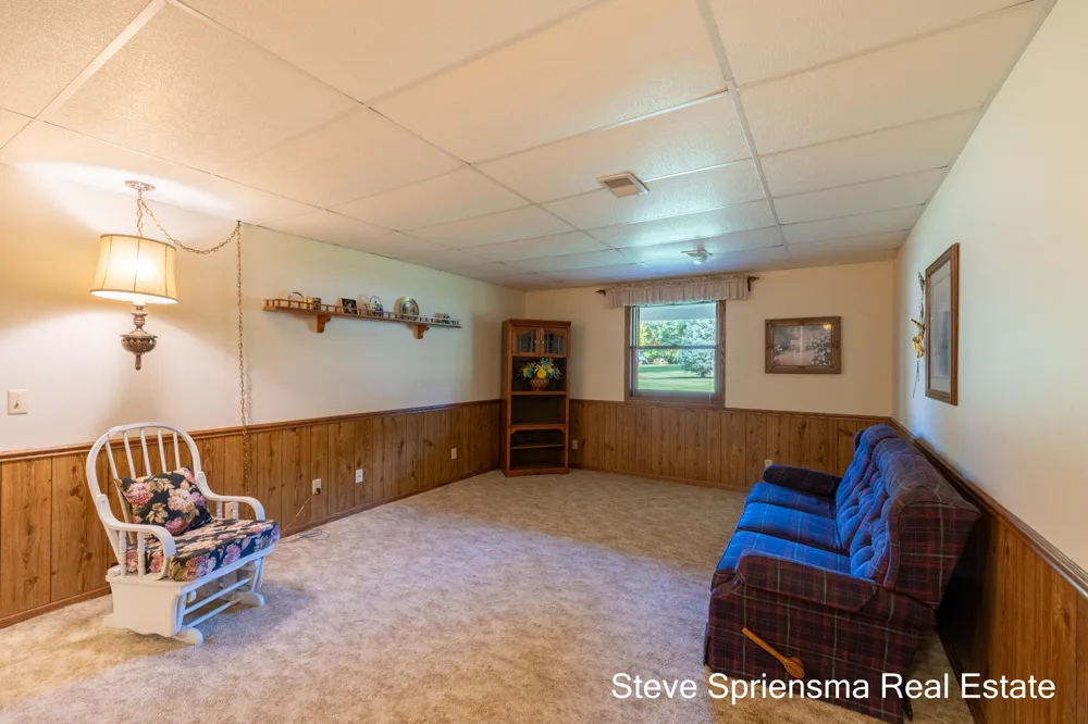 2889 S Wentward Court Hudsonville, MI 49426
