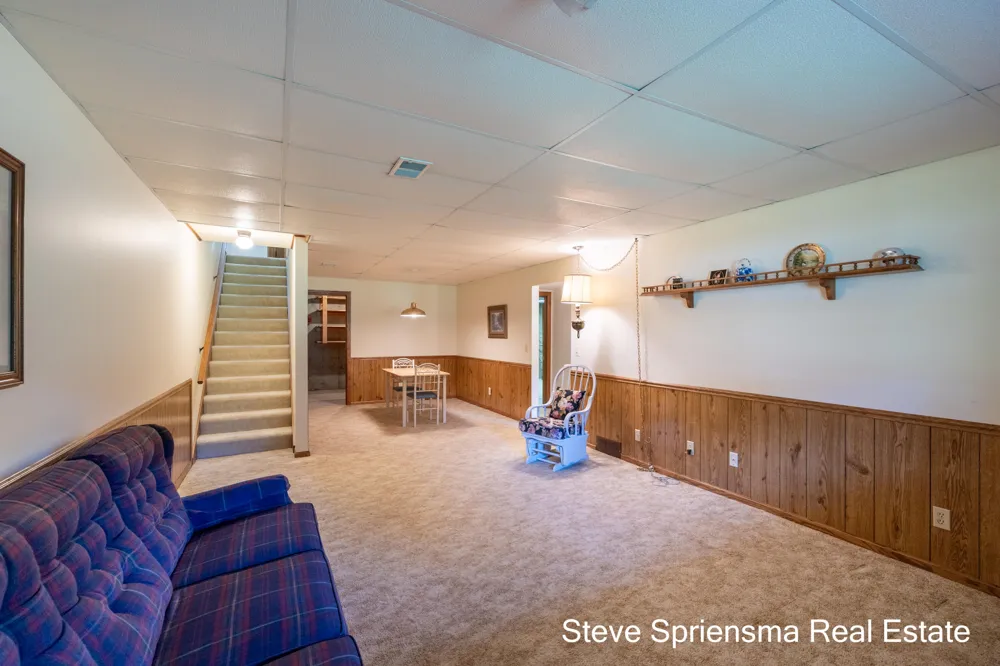2889 S Wentward Court Hudsonville, MI 49426