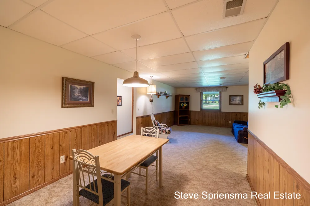 2889 S Wentward Court Hudsonville, MI 49426