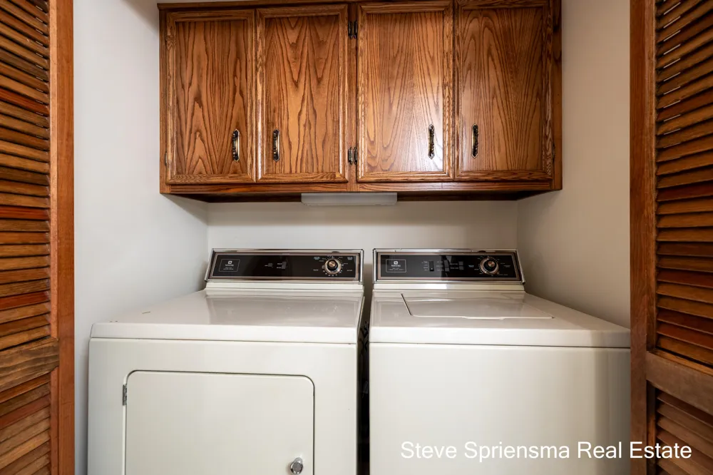 2889 S Wentward Court Hudsonville, MI 49426