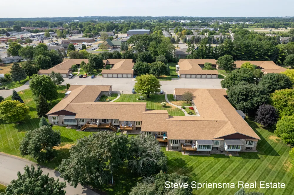 2889 S Wentward Court Hudsonville, MI 49426
