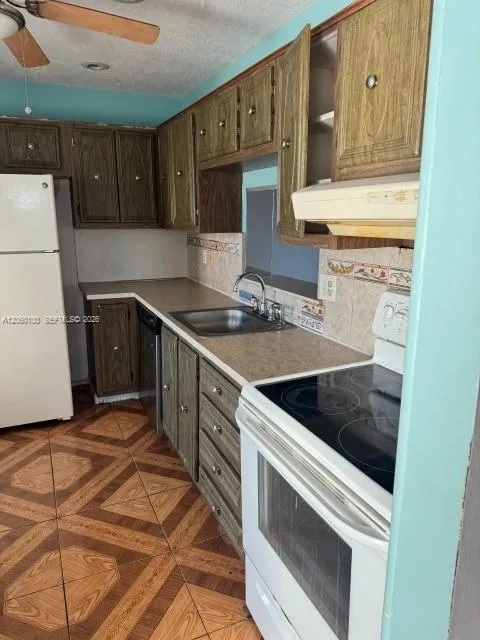 4140 NW 44th Ave #413 Lauderdale Lakes, FL 33319