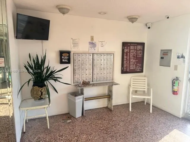 4140 NW 44th Ave #413 Lauderdale Lakes, FL 33319