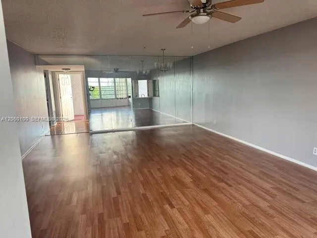 4140 NW 44th Ave #413 Lauderdale Lakes, FL 33319