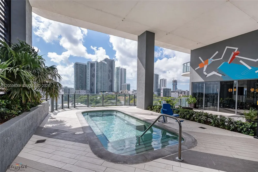 121 NE 34th St #2003 Miami, FL 33137