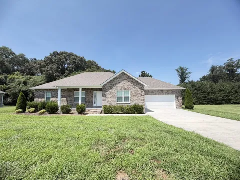 389 Colonial Dr