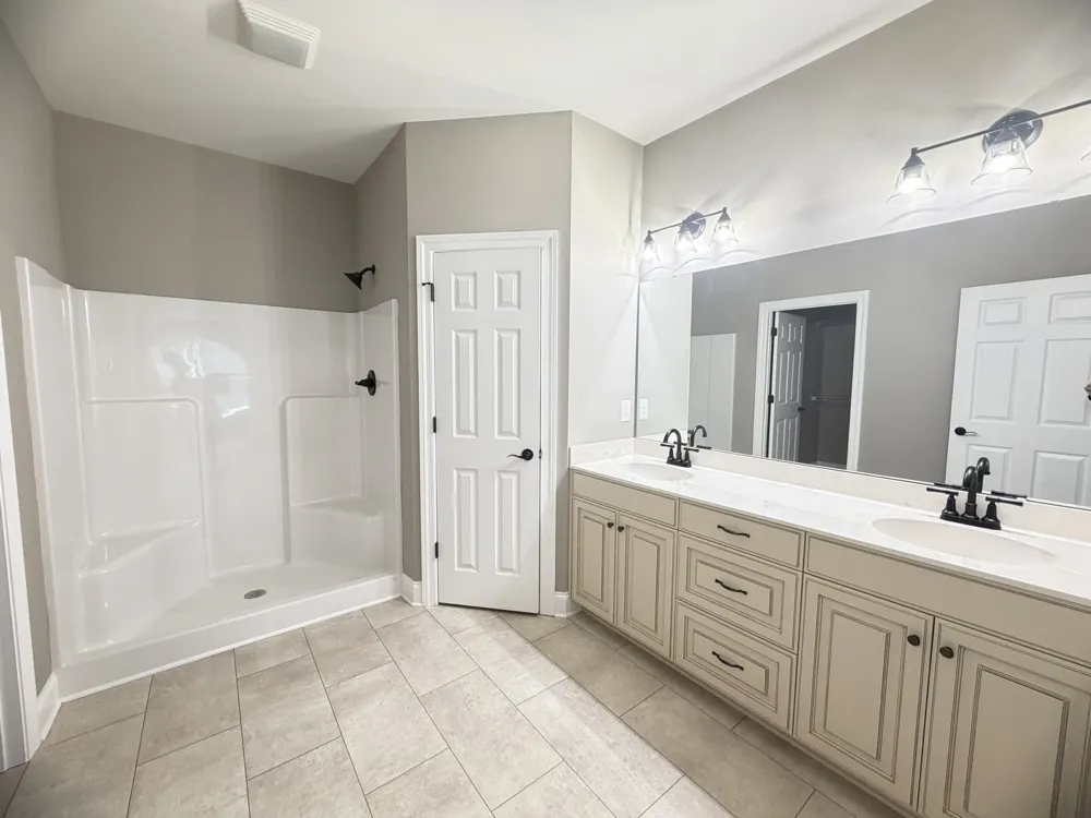 389 Colonial Dr Winchester, TN 37398