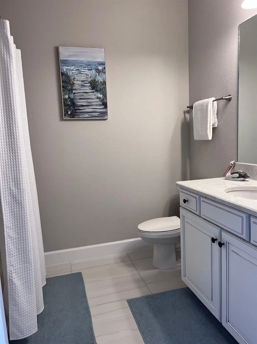 5569 CANNES CIRCLE Sarasota, FL 34231